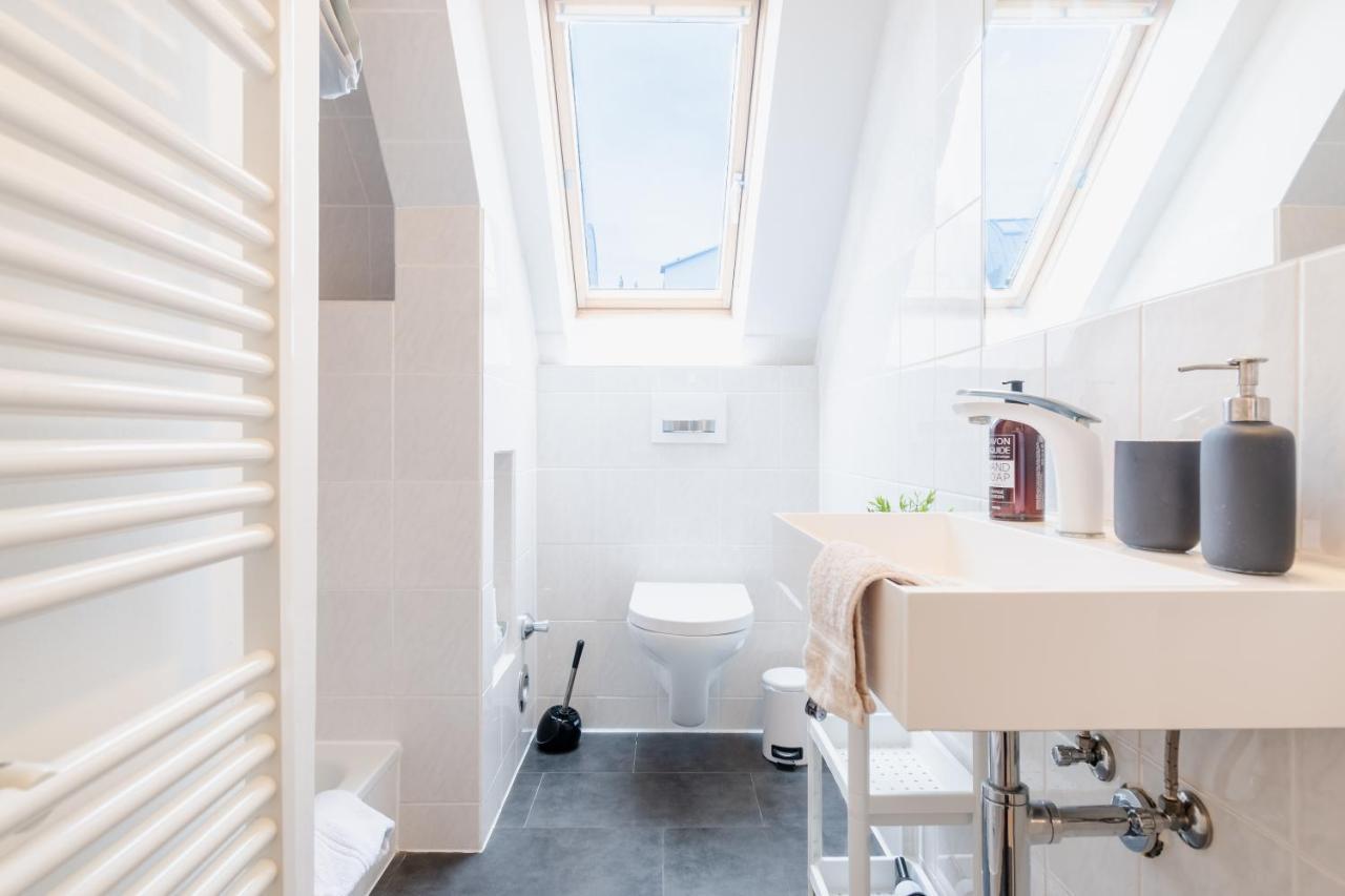 Home By Doni I Serviced Apartments I Ruhig I Zentral Nahe Rmcc, Staatsheater & Landtag Wiesbaden Eksteriør billede