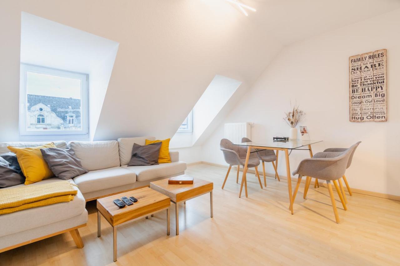 Home By Doni I Serviced Apartments I Ruhig I Zentral Nahe Rmcc, Staatsheater & Landtag Wiesbaden Eksteriør billede