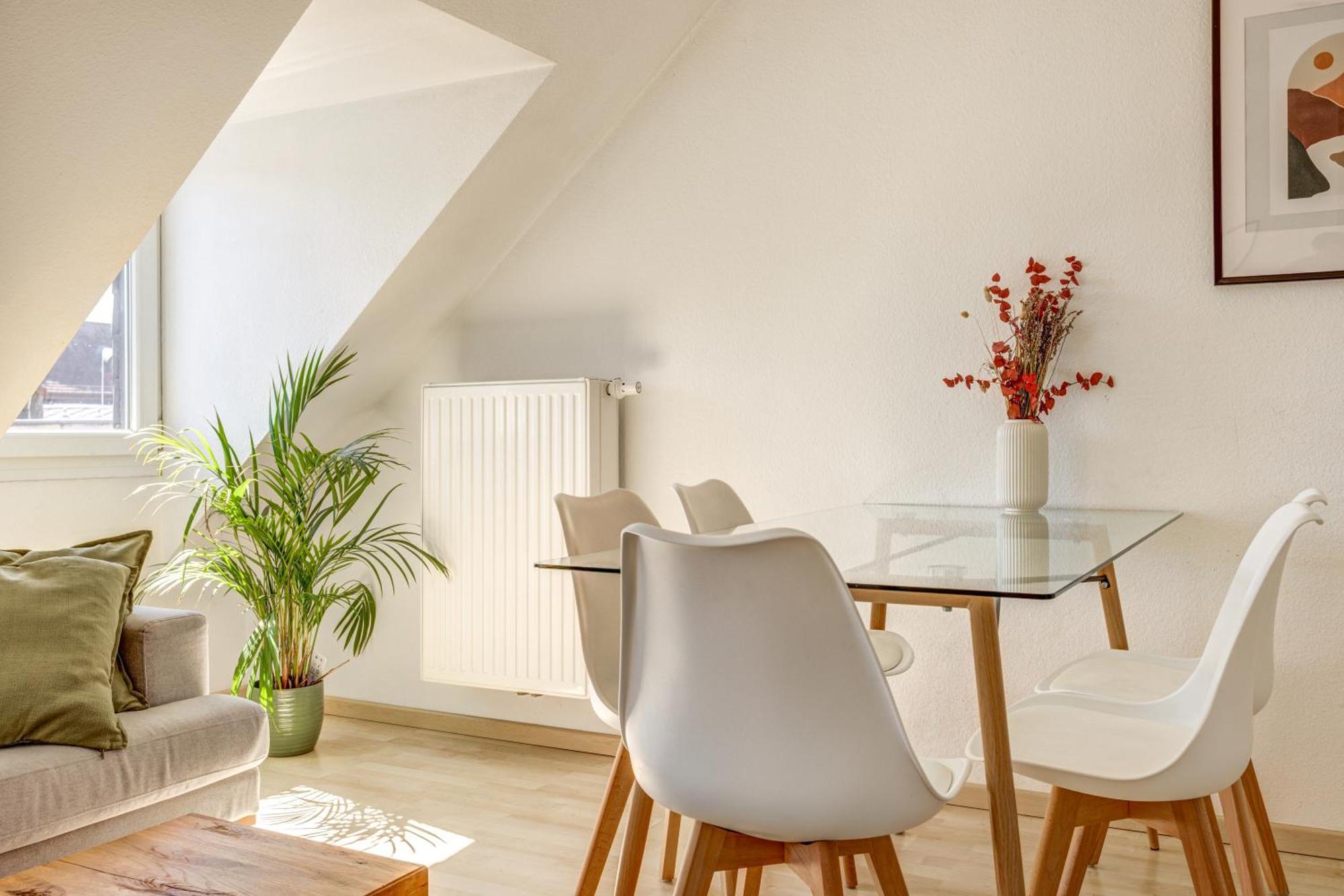 Home By Doni I Serviced Apartments I Ruhig I Zentral Nahe Rmcc, Staatsheater & Landtag Wiesbaden Eksteriør billede